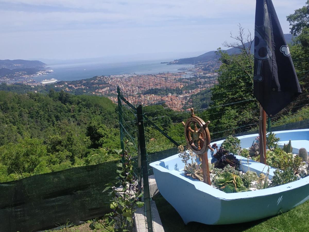 Amphiorama Villa La Spezia Exteriör bild